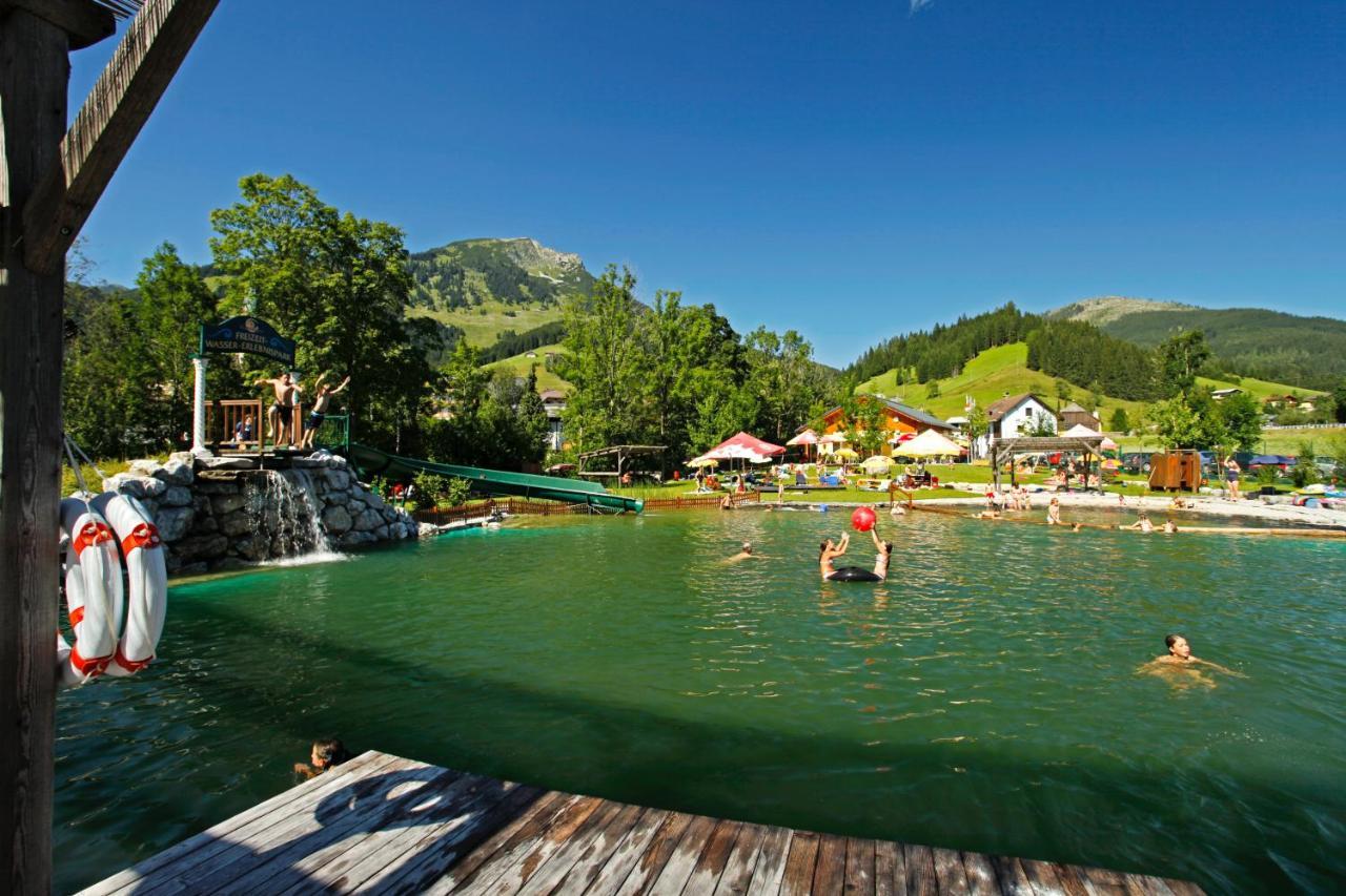 Apart- Und Wellnesshotel Dachsteinresort Russbach am Pass Gschutt Bagian luar foto